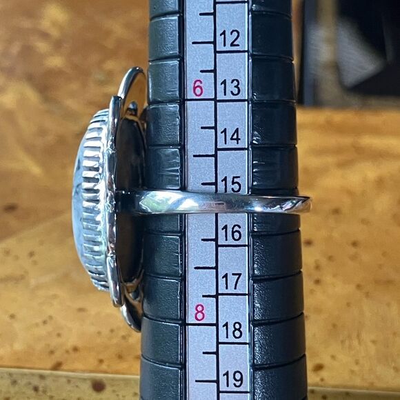 Genuine White Buffalo Sterling Silver Ring Size 7 - Picture 8 of 9